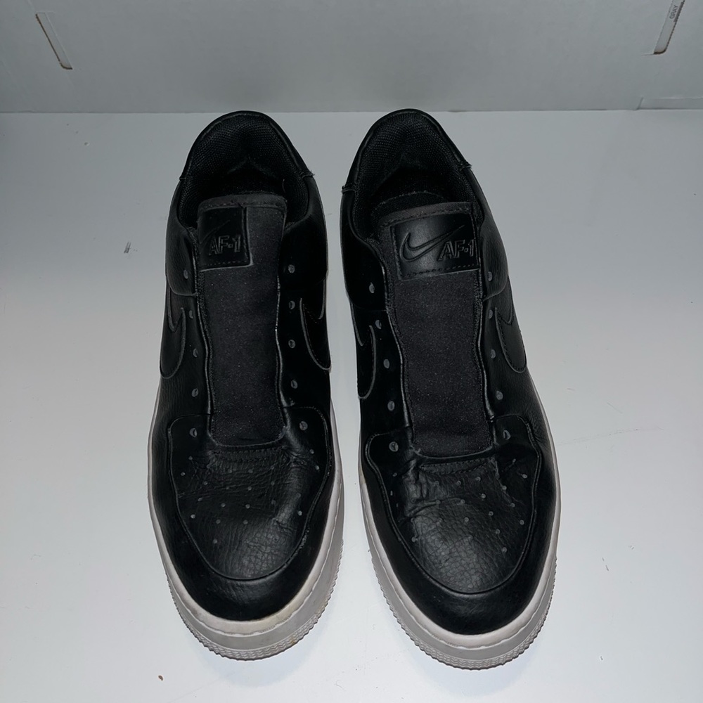 NIKE BLACK AIR FORCES